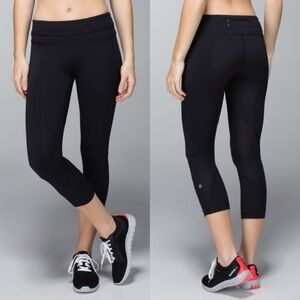 Lululemon Inspire Crop II *Luxtreme
Black